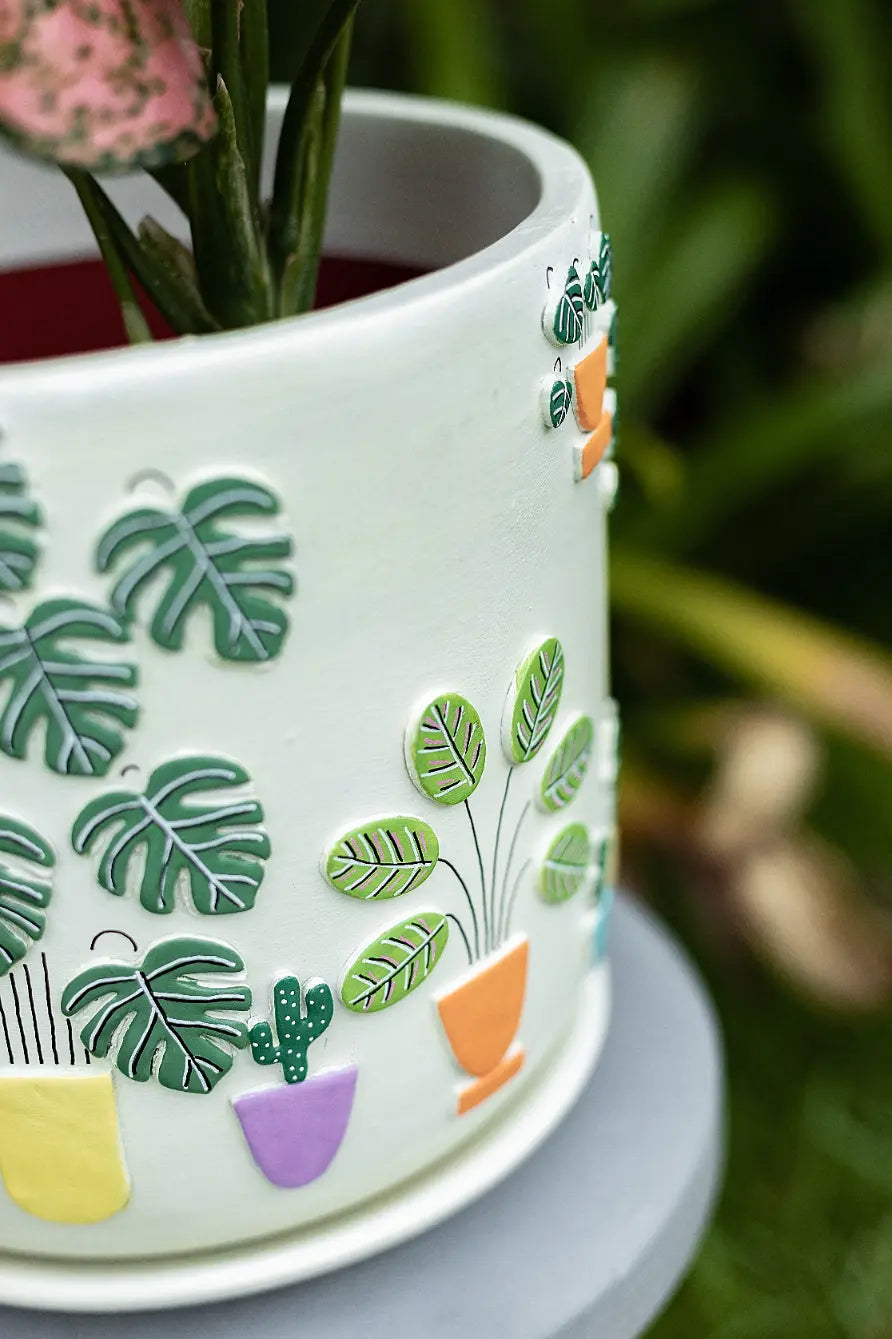 3D Embossed Planter (off-white) - 8 Inches