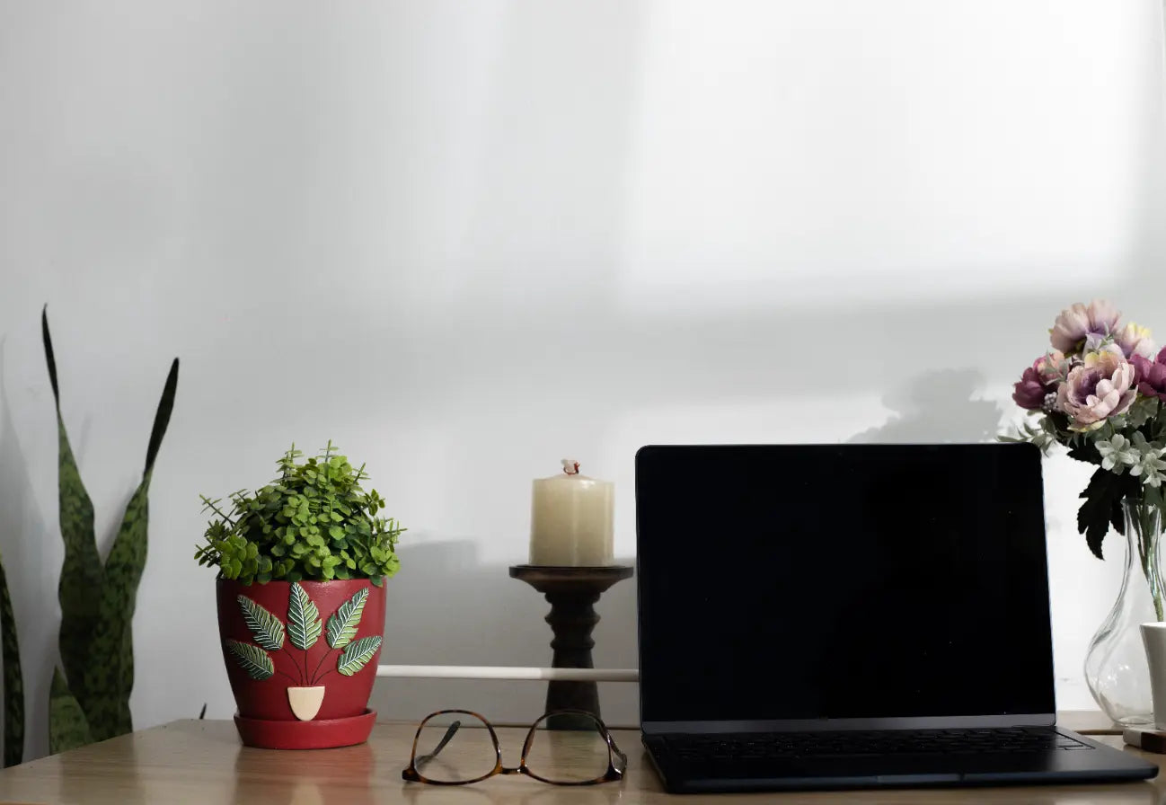 3D Embossed Planter (Salsa Red) - 4.5 Inches