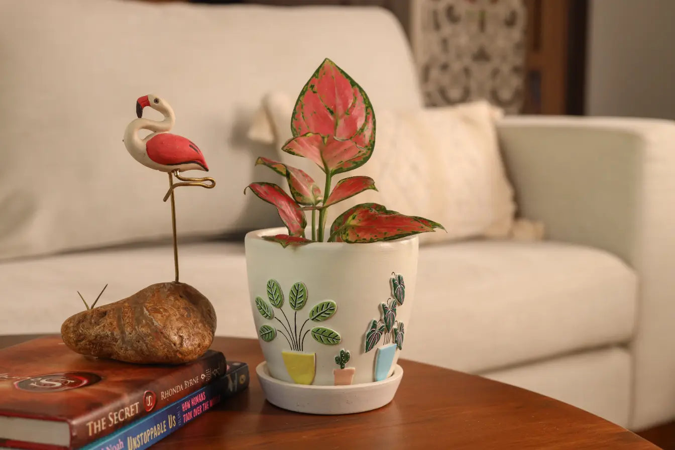3D Embossed Planter (off-white) - 4.5 Inches