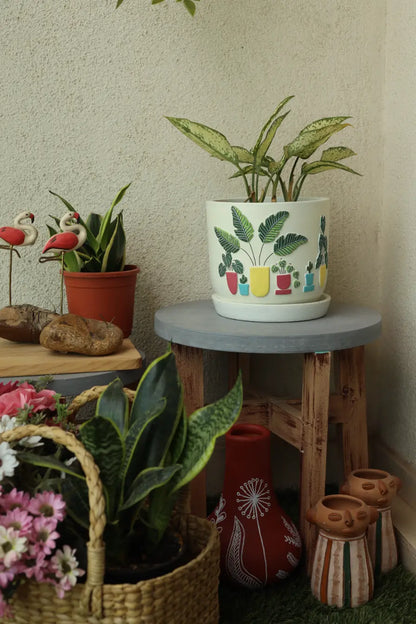 3D Embossed Planter off white 6 Inches Hand-painted Pots Art Accent Pieces
