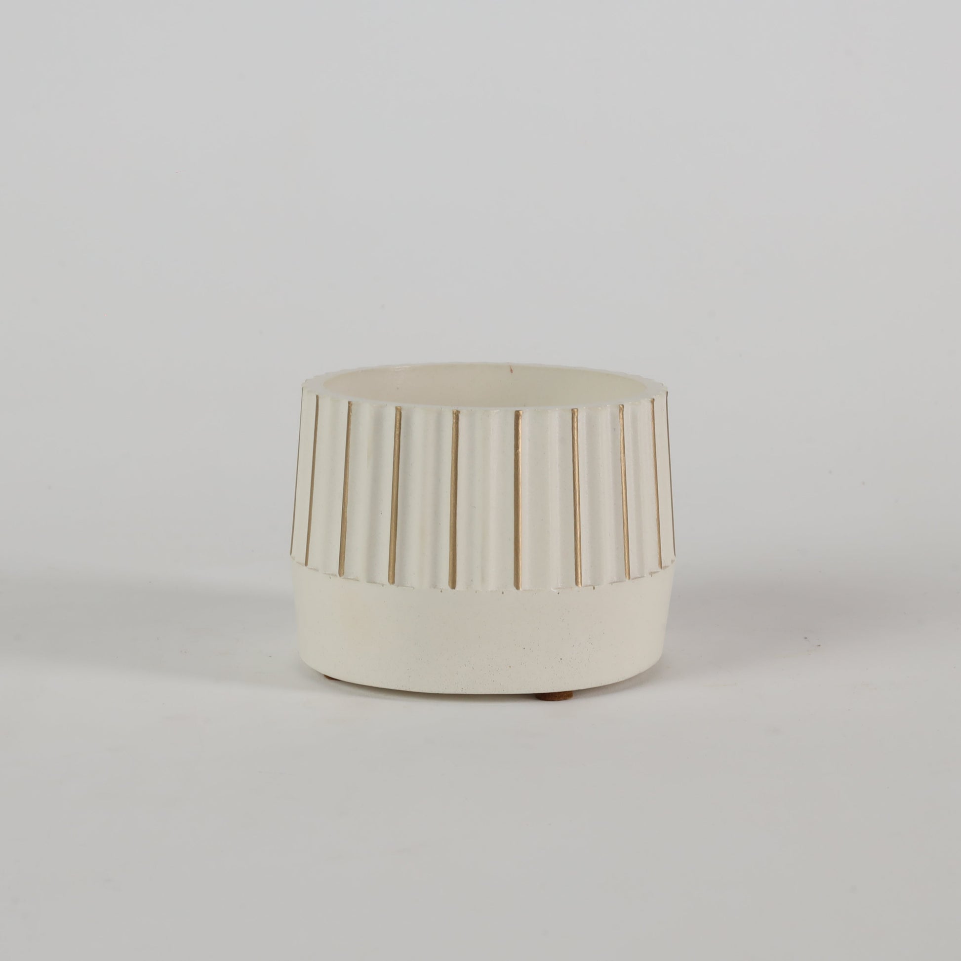 Ridge Planter White Balcony Décor Decorative Garden Planters