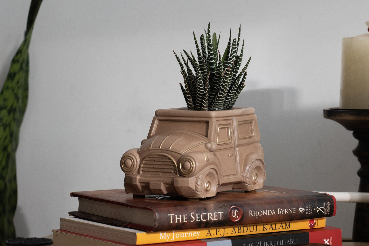 Vintage Car Planter Organizer Brown Earthy Premium Home Décor