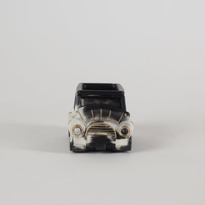 Vintage Car Planter Organizer Dual Tone Balcony Décor Desktop Accents