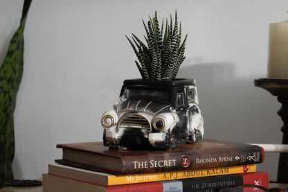 Vintage Car Planter Organizer Dual Tone Contrast Premium Home Décor