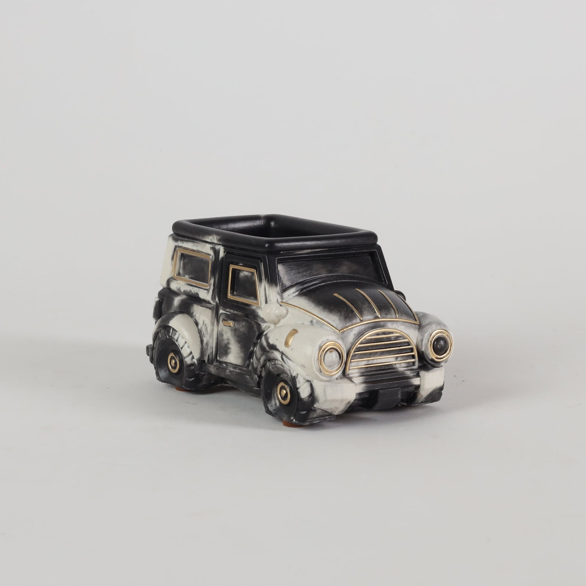 Vintage Car Planter Organizer Dual Tone Decorative Garden Planters