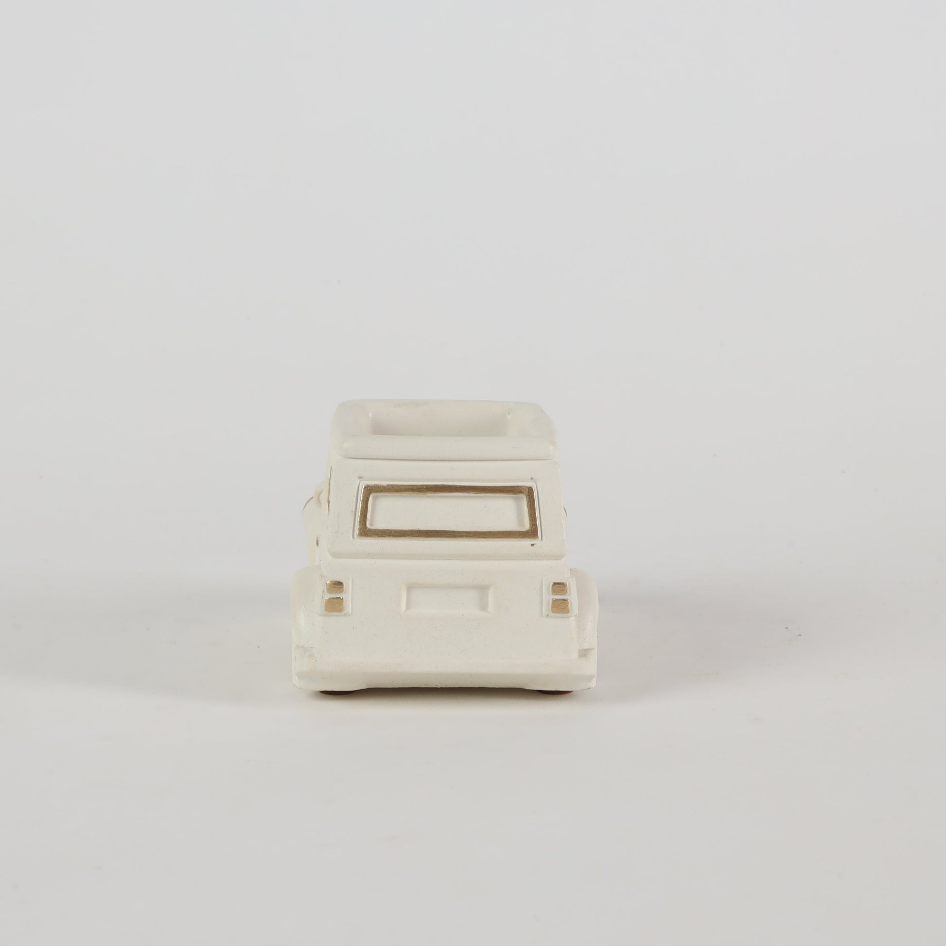 Vintage Car Planter Organizer White Handcrafted Gifts For Office Desk