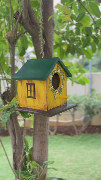 Sunny Perch Birdhouse